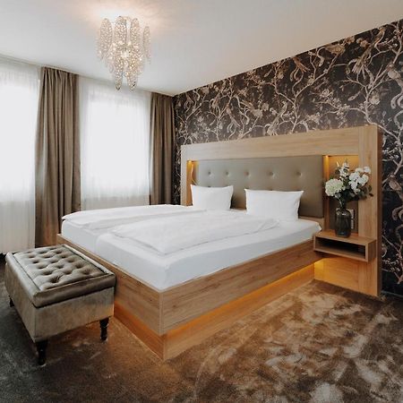 Hotel Schwarzer Adler Stendal Buitenkant foto